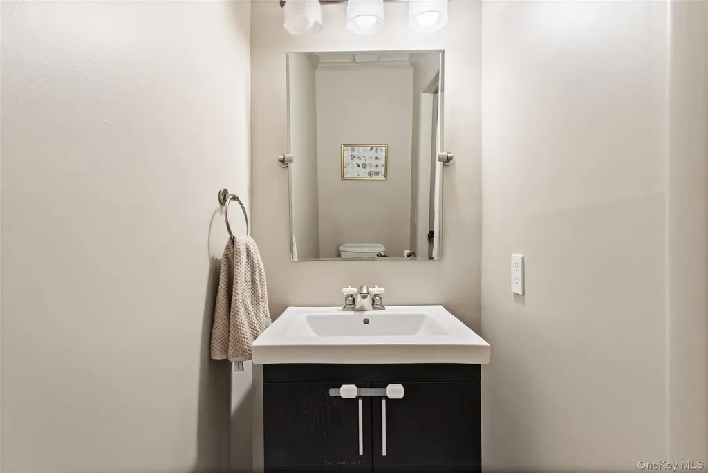 7 Lisa Court Dobbs Ferry NY 10522
