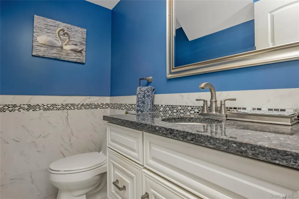 25 Windham Lane Ronkonkoma NY 11779
