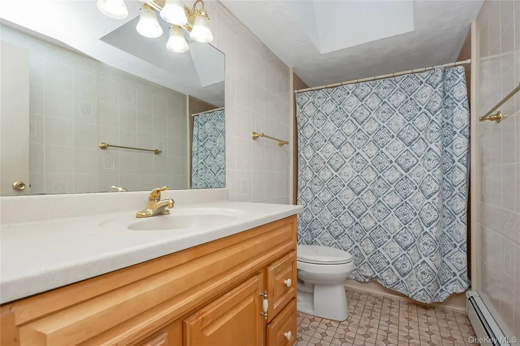25 Windham Lane Ronkonkoma NY 11779