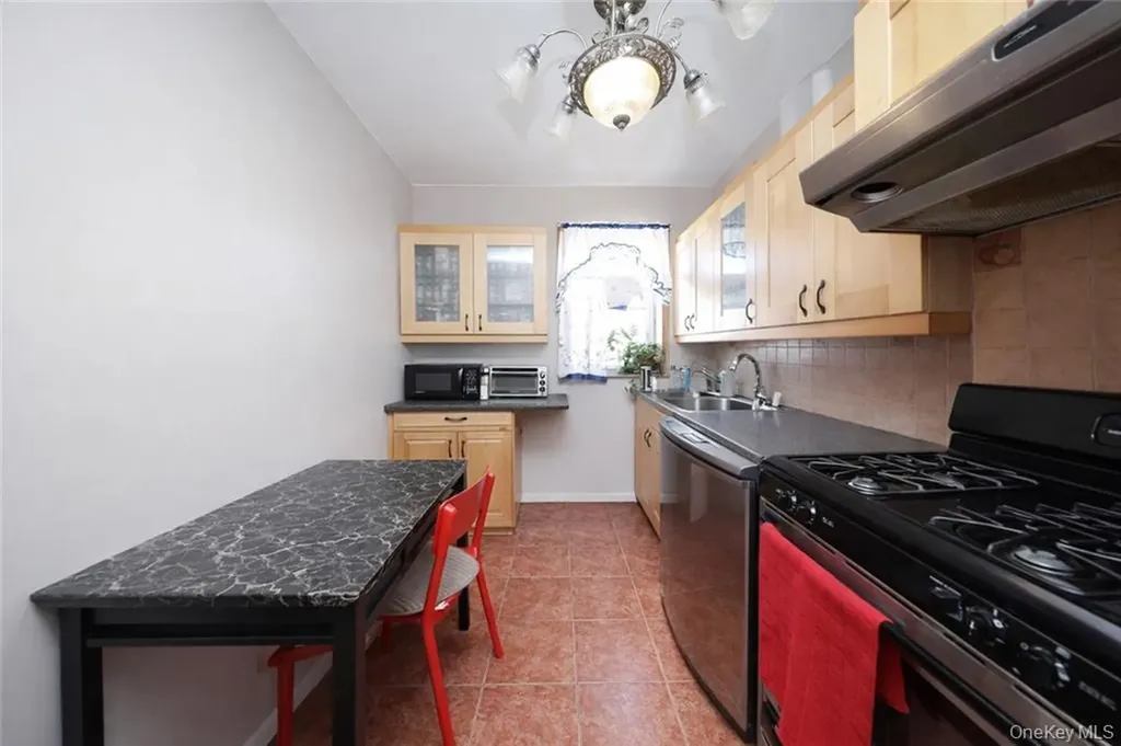 247 50th Street Brooklyn NY 11220
