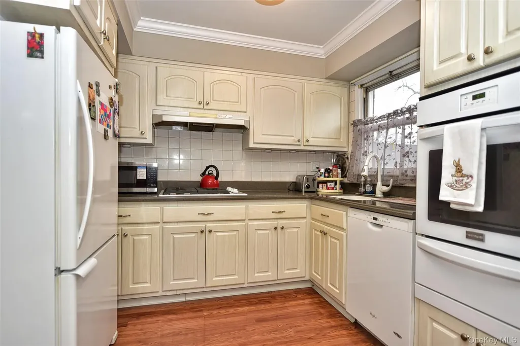 65 Bon Aire Circle Suffern NY 10952