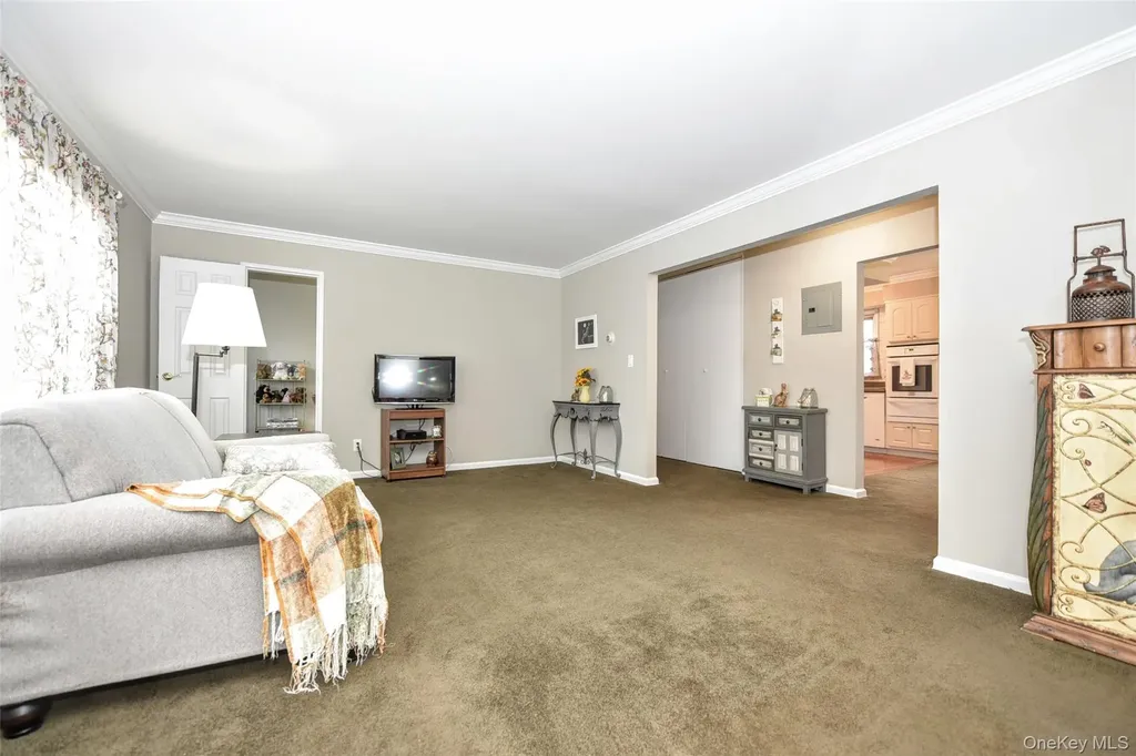 65 Bon Aire Circle Suffern NY 10952