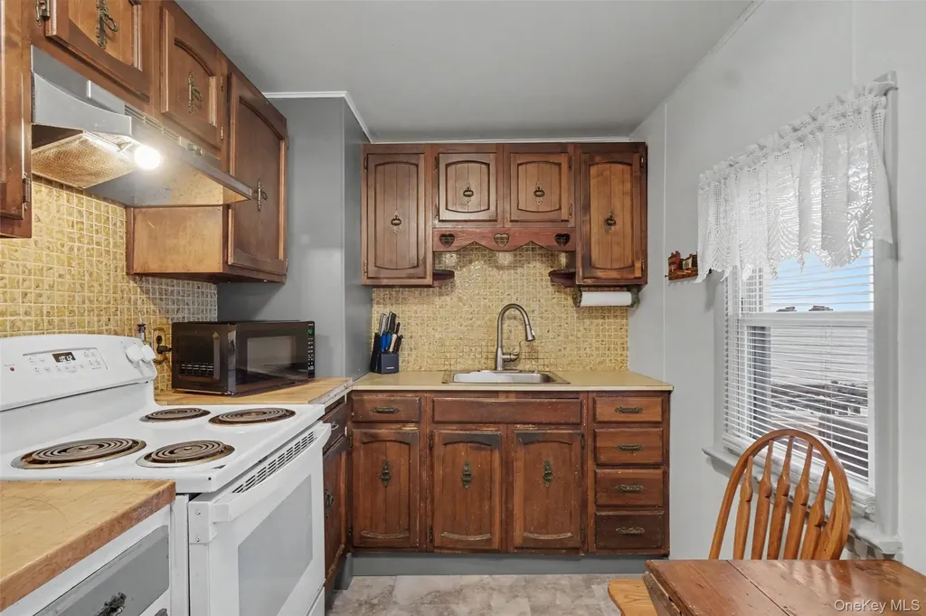 67 Spring Street Beacon NY 12508
