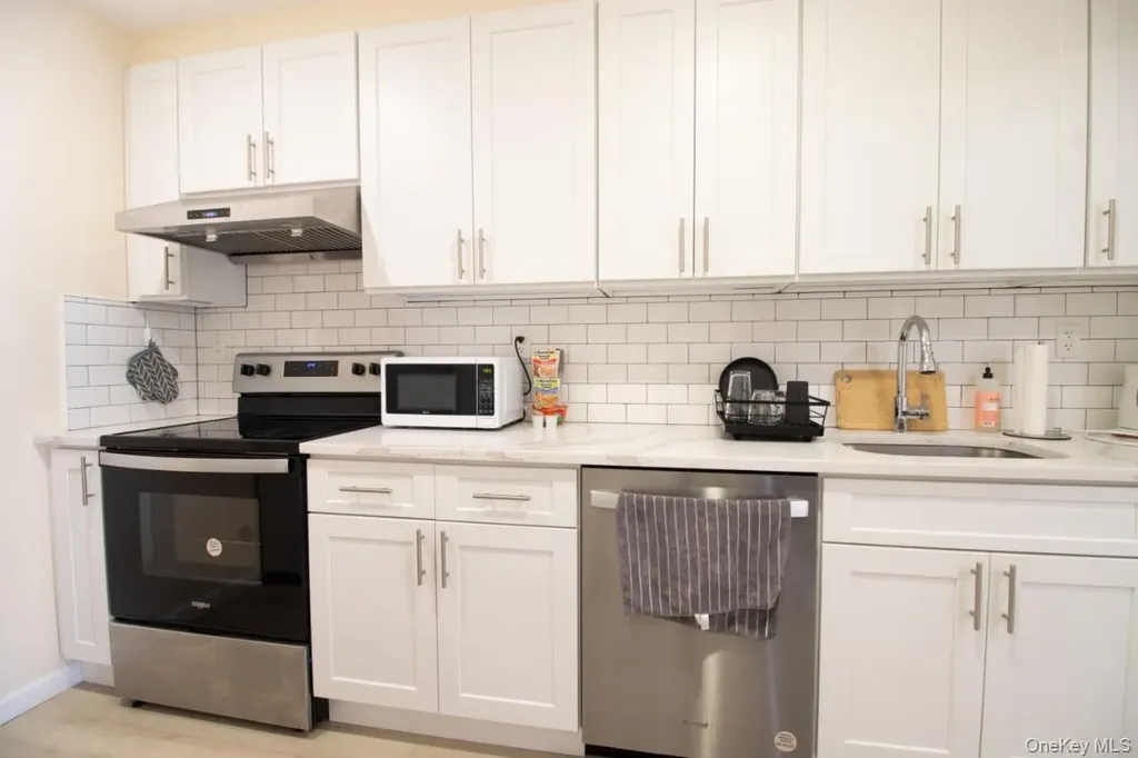 14346 37th Avenue Flushing NY 11354