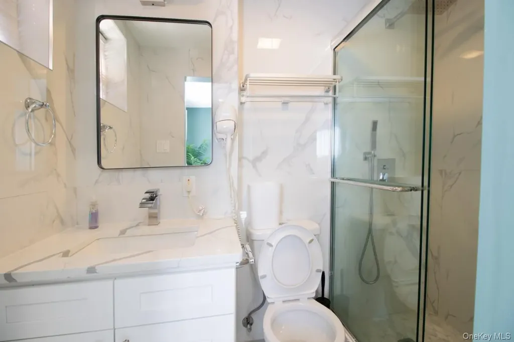 14346 37th Avenue Flushing NY 11354