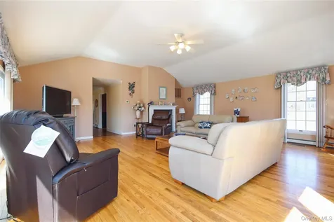 94 Stowe Drive Poughquag NY 12570