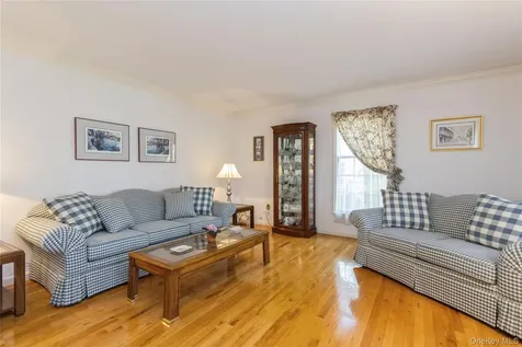 94 Stowe Drive Poughquag NY 12570