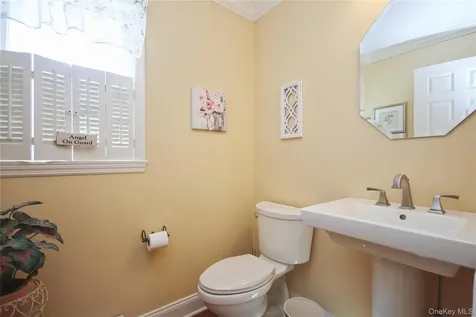 94 Stowe Drive Poughquag NY 12570