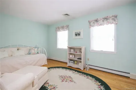 94 Stowe Drive Poughquag NY 12570