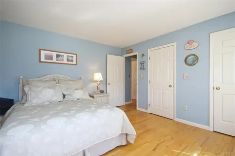 94 Stowe Drive Poughquag NY 12570
