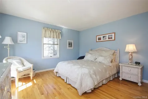94 Stowe Drive Poughquag NY 12570