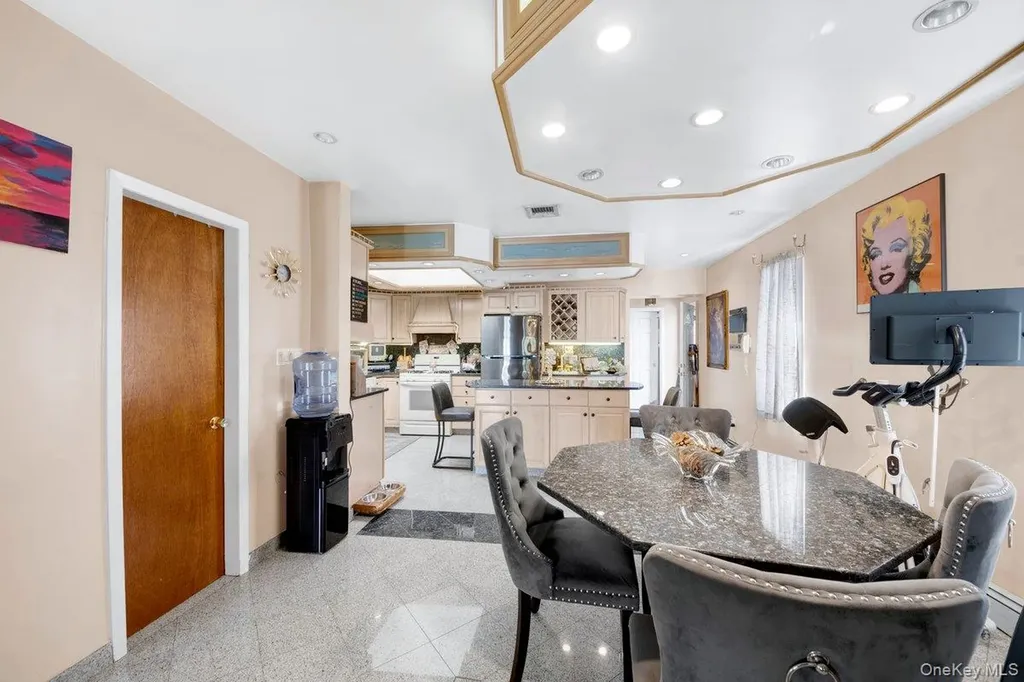 3252 Waterbury Avenue Bronx NY 10465