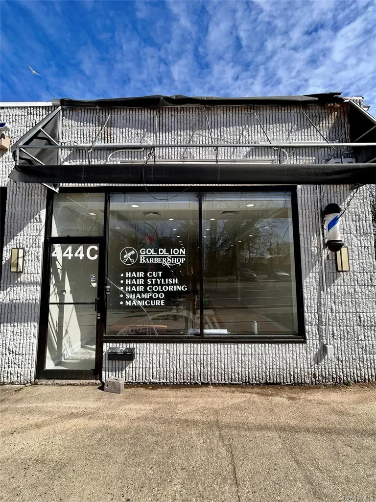 444 Willis Avenue Roslyn NY 11577
