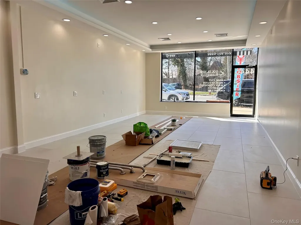 444 Willis Avenue Roslyn NY 11577