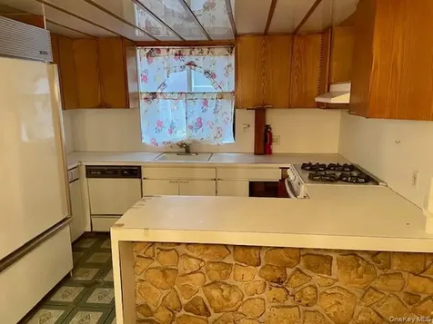 39-47 49th Street Sunnyside NY 11104