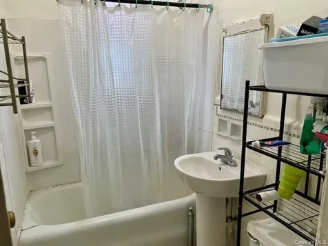 39-47 49th Street Sunnyside NY 11104
