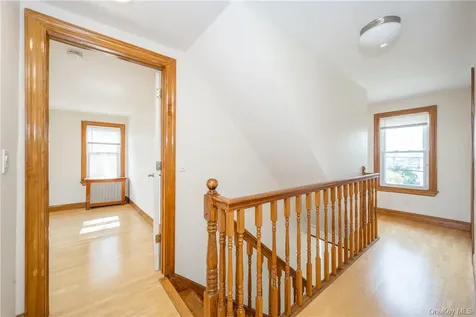 27 New Street Eastchester NY 10709