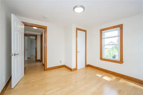 27 New Street Eastchester NY 10709