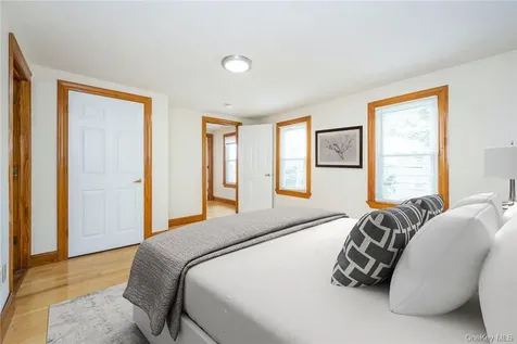27 New Street Eastchester NY 10709
