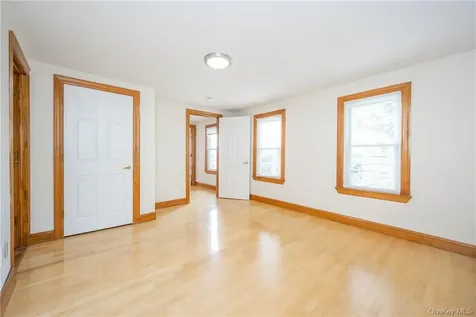 27 New Street Eastchester NY 10709