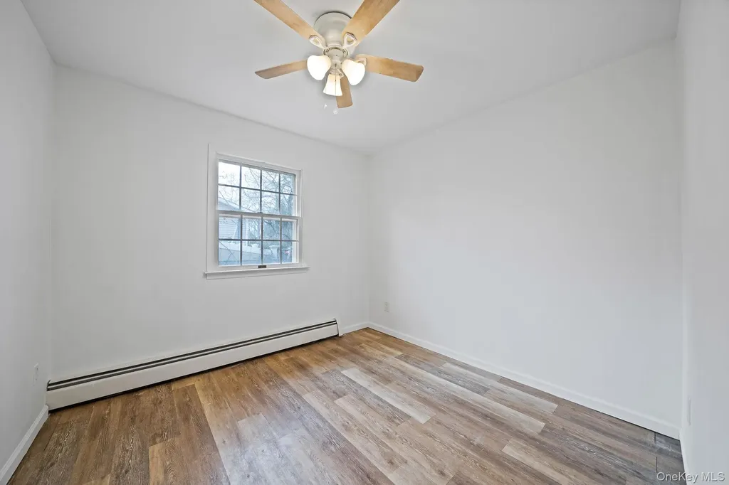 38 Manor Drive Shirley NY 11967