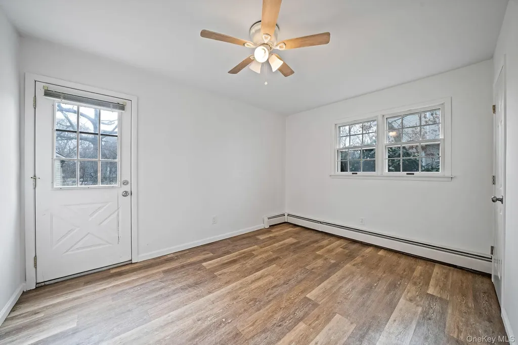38 Manor Drive Shirley NY 11967