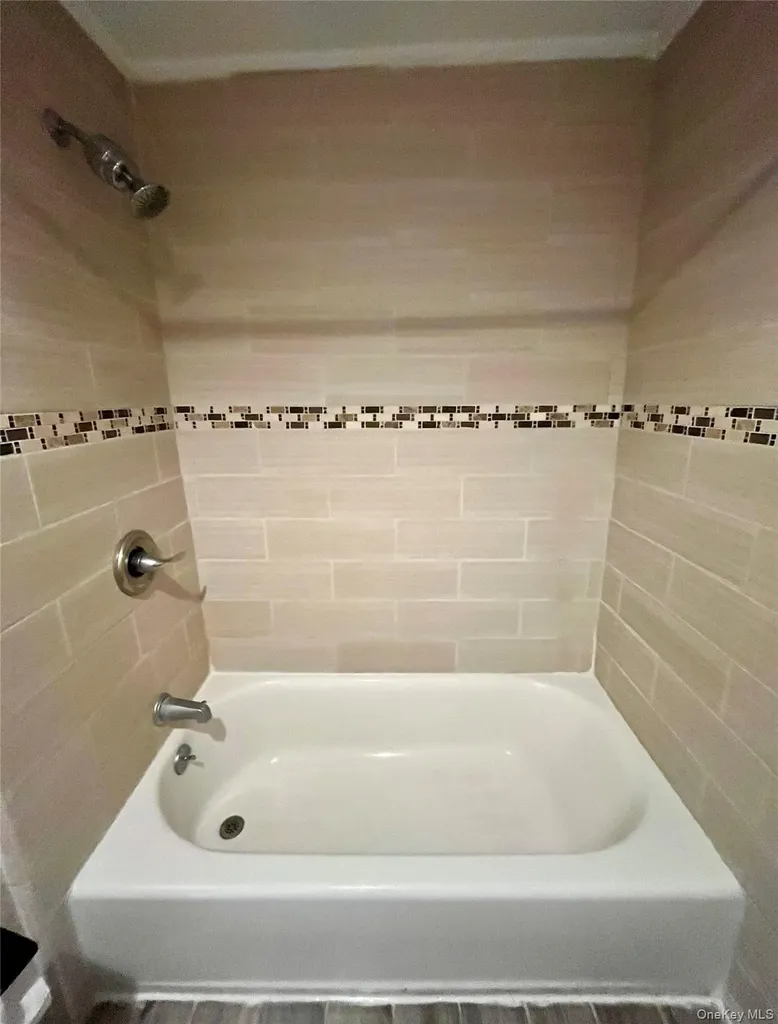 36 Apt # 1 Wallkill Avenue Middletown NY 10940