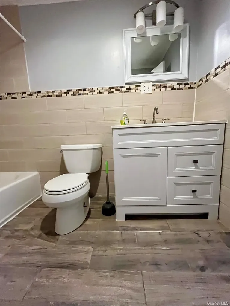 36 Apt # 1 Wallkill Avenue Middletown NY 10940