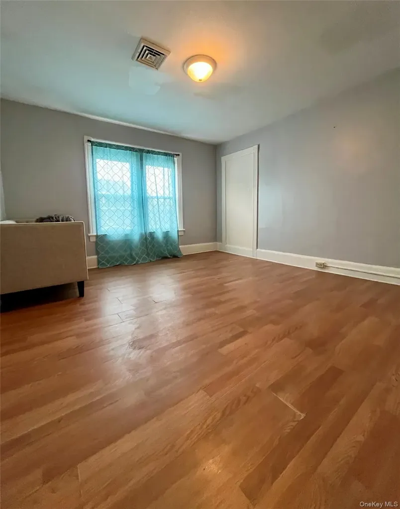 36 Apt # 1 Wallkill Avenue Middletown NY 10940