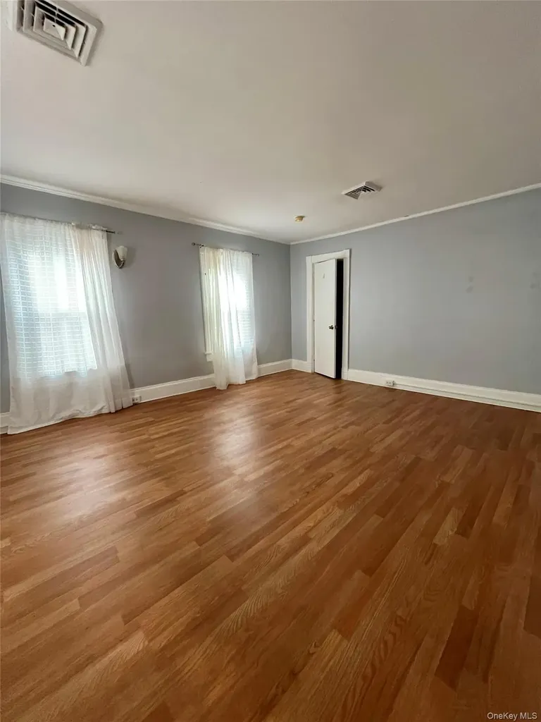 36 Apt # 1 Wallkill Avenue Middletown NY 10940
