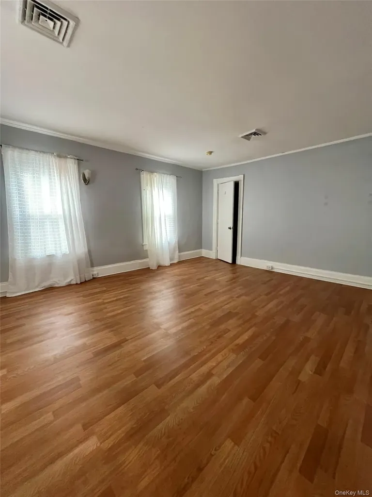 36 Apt # 1 Wallkill Avenue Middletown NY 10940