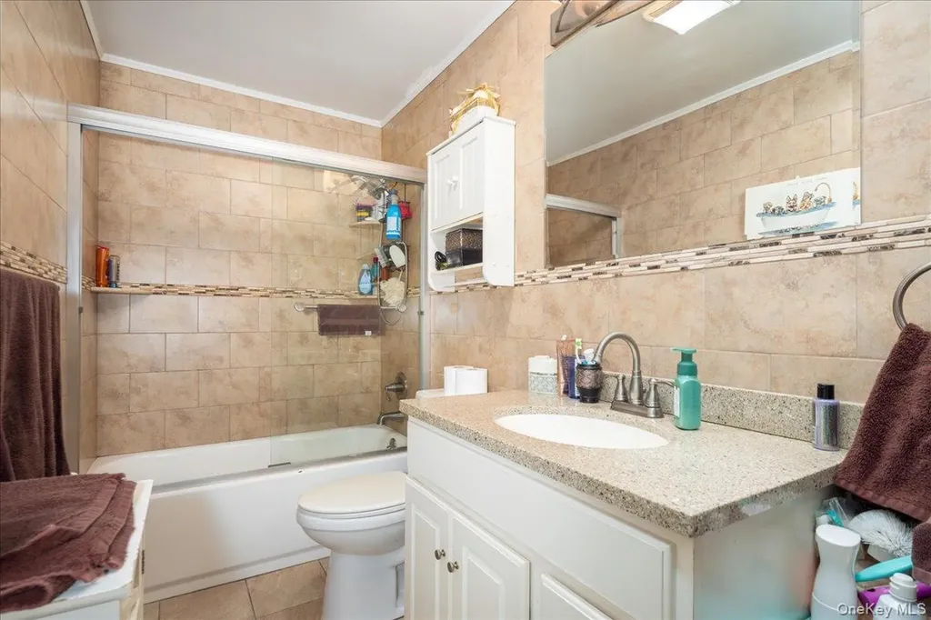 7918 149th Avenue Howard Beach NY 11414