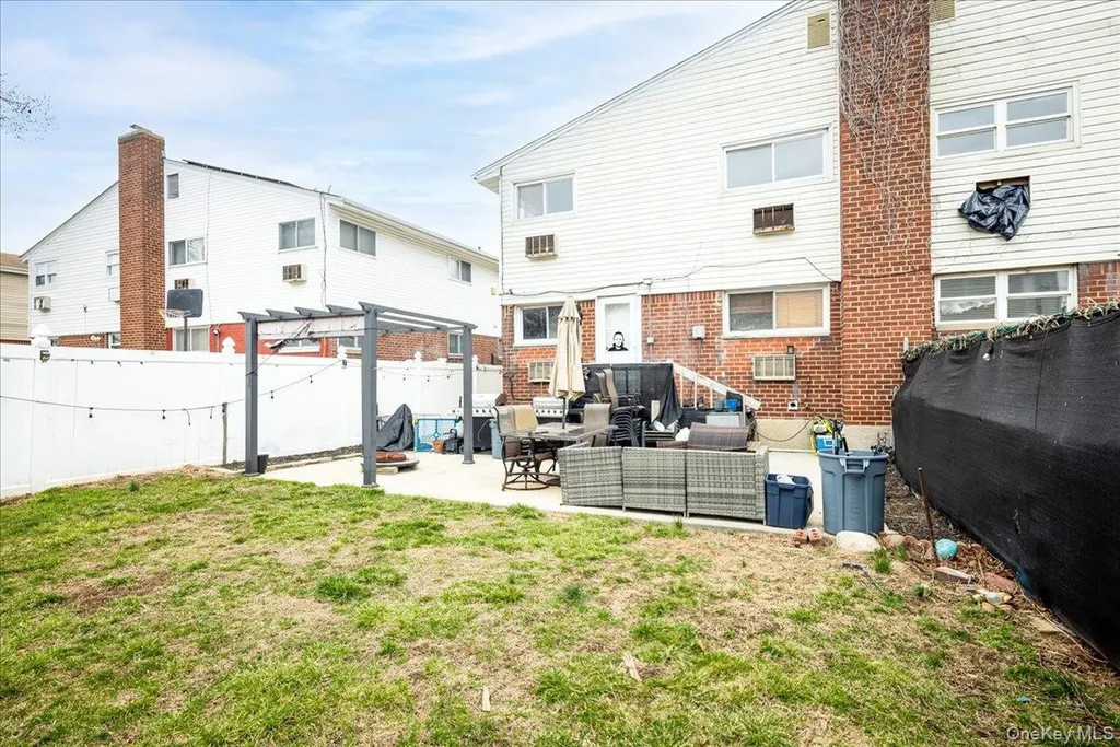 7918 149th Avenue Howard Beach NY 11414