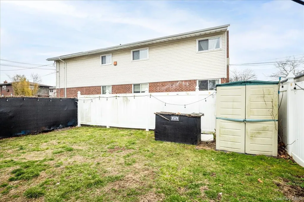 7918 149th Avenue Howard Beach NY 11414