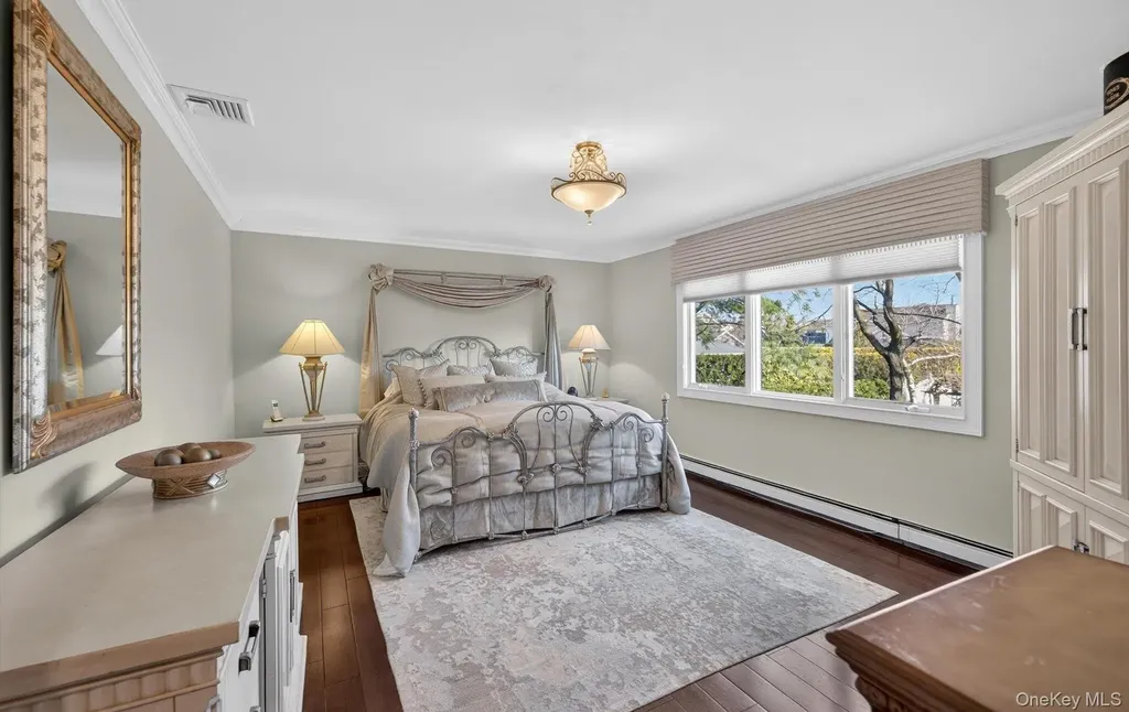 18 Chardonnay Road Commack NY 11725