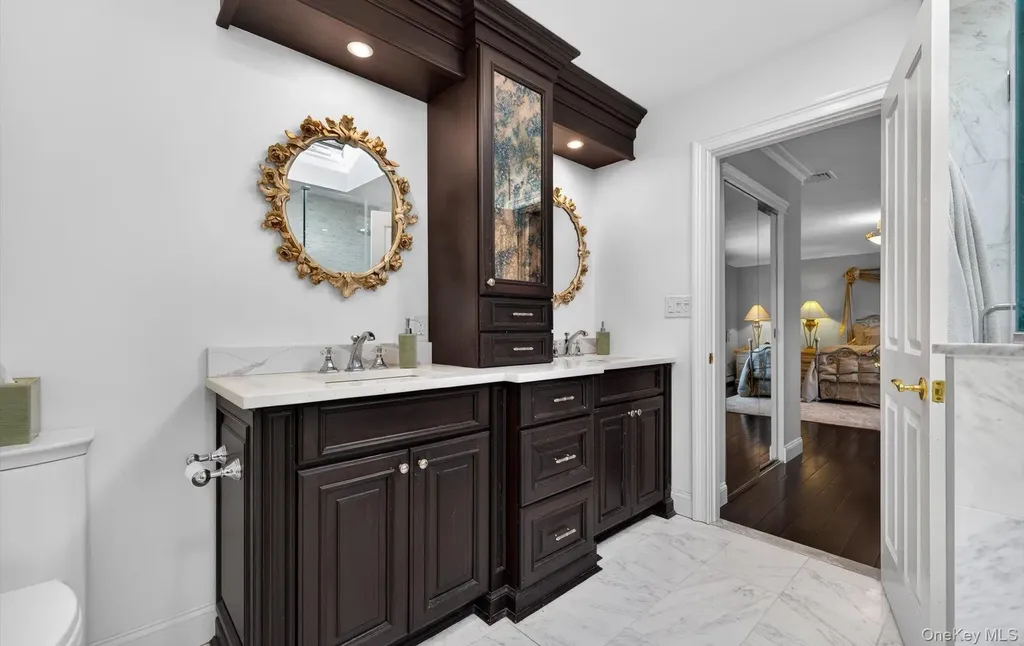 18 Chardonnay Road Commack NY 11725