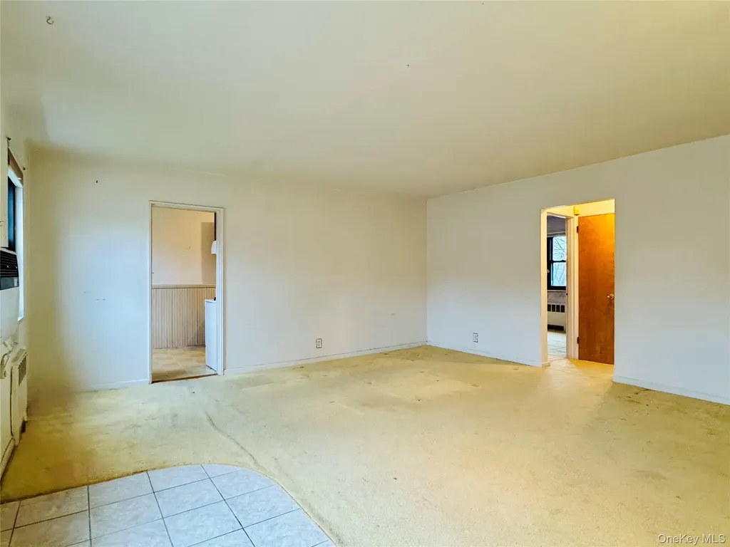 57-41 246th Crescent Douglaston NY 11362