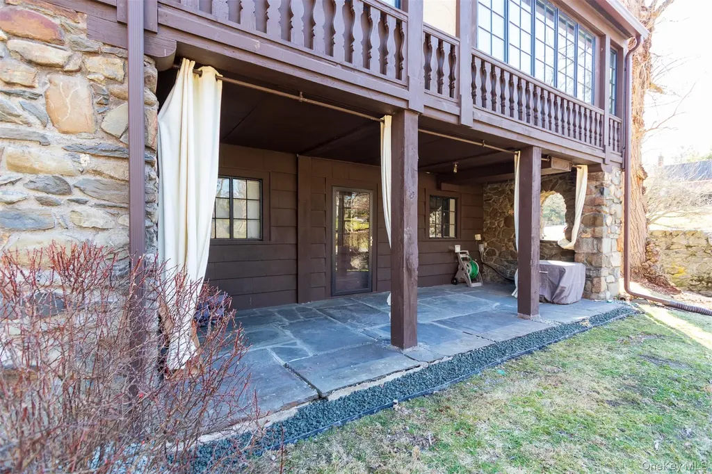 1 W Winding Road Poughkeepsie NY 12601