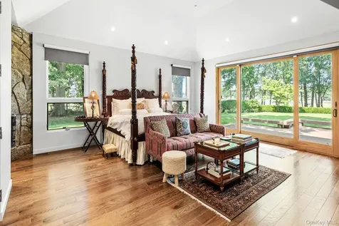 8 Mill Pond Lane Lattingtown NY 11560