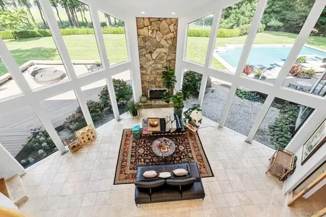 8 Mill Pond Lane Lattingtown NY 11560