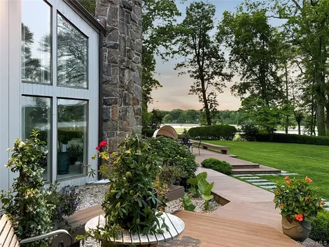 8 Mill Pond Lane Lattingtown NY 11560