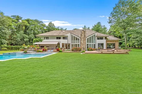 8 Mill Pond Lane Lattingtown NY 11560