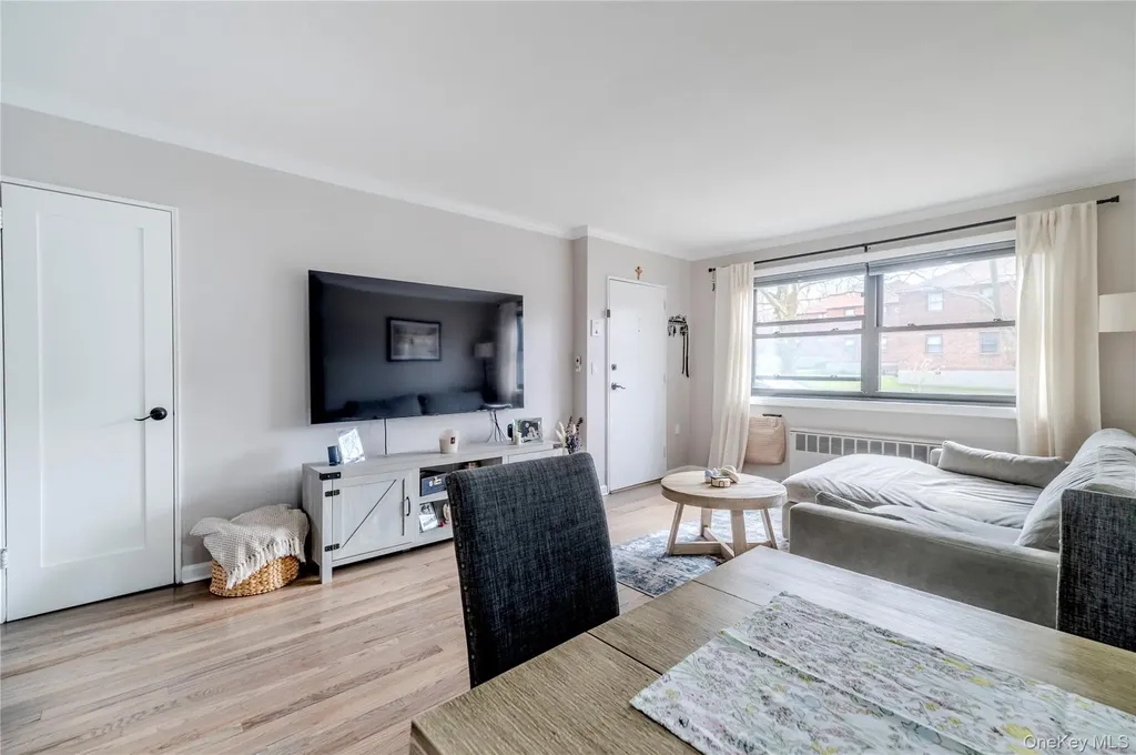 57-69 246th Crescent Douglaston NY 11362