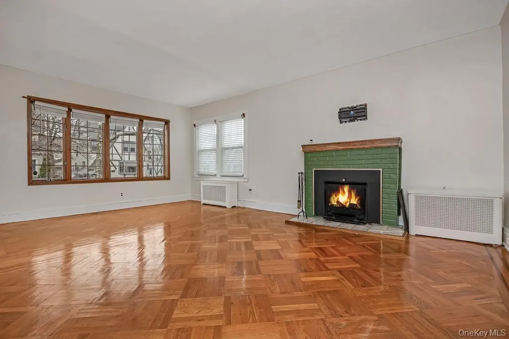 315 Marcellus Road Mineola NY 11501