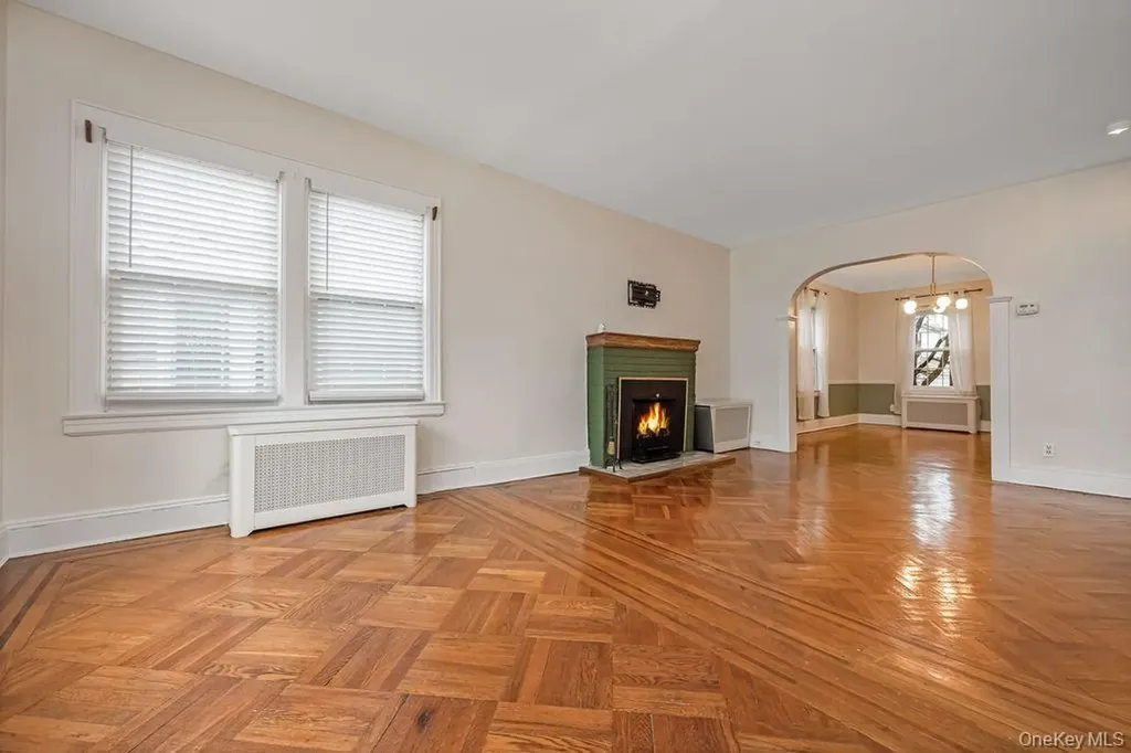 315 Marcellus Road Mineola NY 11501