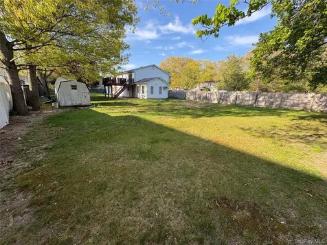 16 Linden Street Coram NY 11727