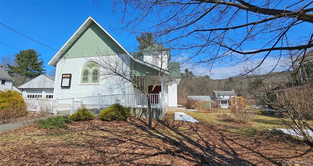 14 Hankins Church Street Hankins NY 12741
