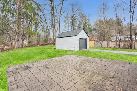 5 Sherwood Place Hyde Park NY 12538