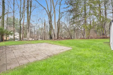 5 Sherwood Place Hyde Park NY 12538