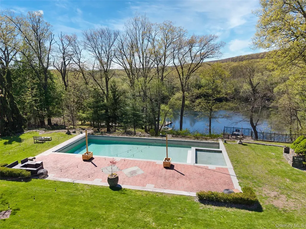 14 Castleton Drive Highland Mills NY 10930